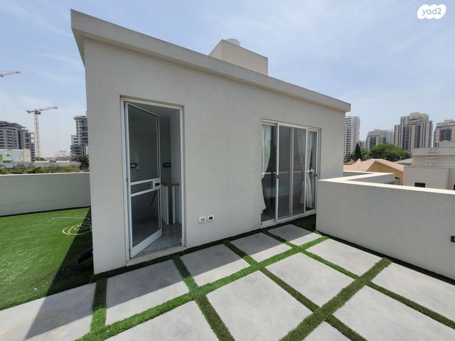 דו משפחתי, אנצילביץ' 18, שאר העיר, הוד השרון