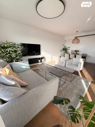 דירה, יונה ואליעזר נלקין 6, כפר סבא הירוקה, כפר סבא