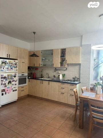 דירה, ביאליק 104, שכונת גפן, רמת גן