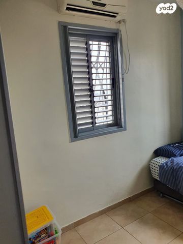 דירה, הרב יעקב לנדא 8, הפועל המזרחי ג', שיכון ג', בני ברק