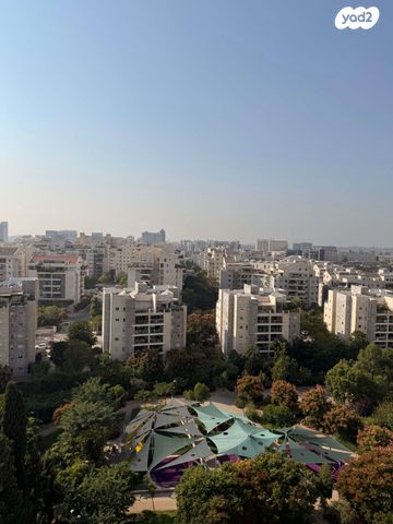 דירה, יונה ואליעזר נלקין 6, כפר סבא הירוקה, כפר סבא