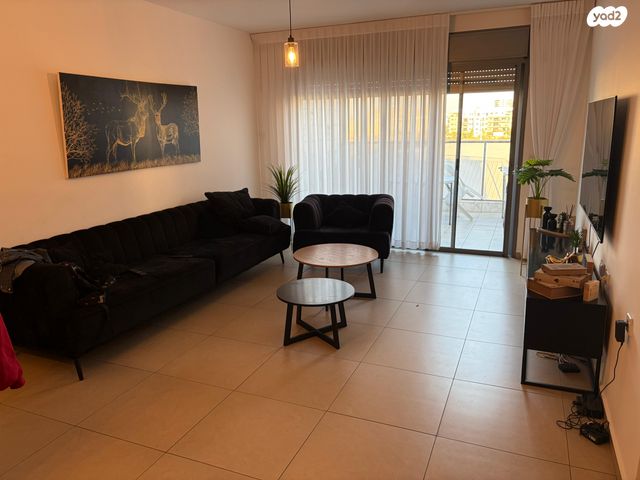 גרטרוד עליון 16