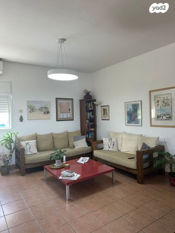 דירה, ביאליק 104, שכונת גפן, רמת גן