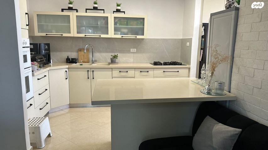 דירה, הגאולה 6, נווה אלון, עכו