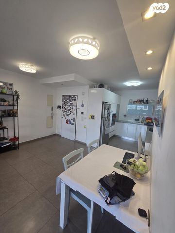 דירה, הרצל 18, ליבת העיר, יהוד מונוסון