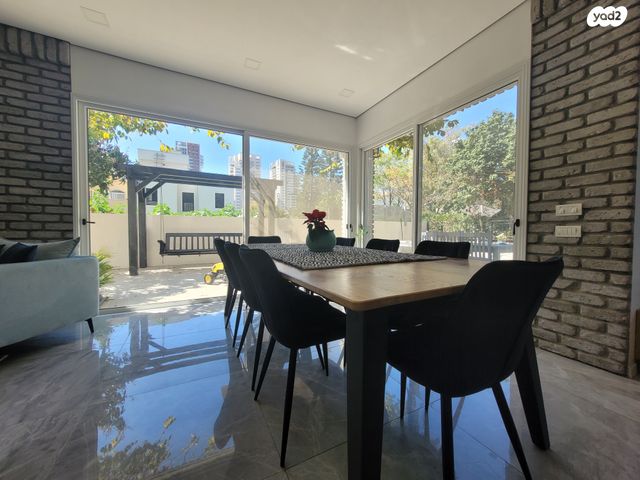 אנצילביץ' 18