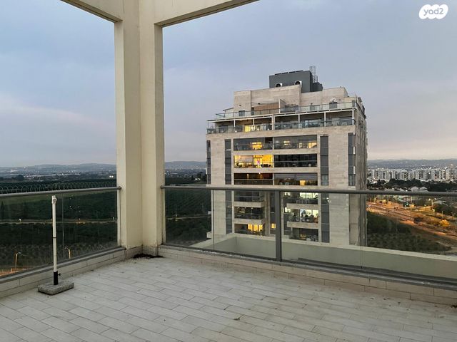 גג/ פנטהאוז, אהוד מנור 4, יפה נוף, כפר יונה