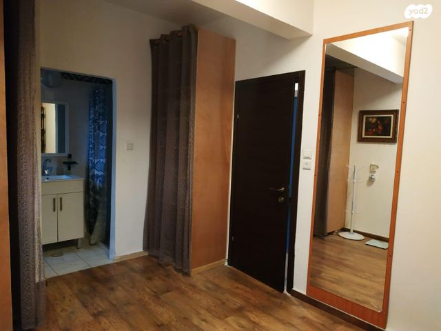 גג/ פנטהאוז, דרך יפו 38, שער פלמר, תחנת רכבת השמונה, חיפה