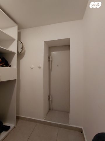 מרתף/ פרטר, אגס 3, נווה אילן - אזרחי, יבנה