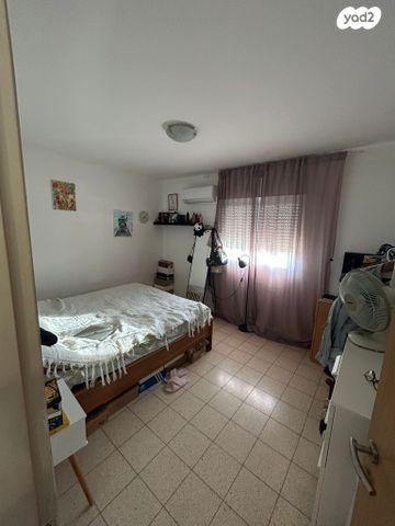 דירה, חללי אגוז 13, גני אביב, לוד