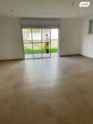 דירת גן, יונה בן אמיתי 27, רמת אבי עזרי / רמת בית שמש ג-1, בית שמש