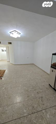 דירת גן, הגולן 16, גליקסון, קרית גת