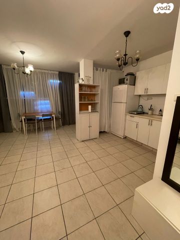 דירה, שדרות ירושלים 16, צפון יפו, המושבה האמריקאית-גרמנית, תל אביב יפו