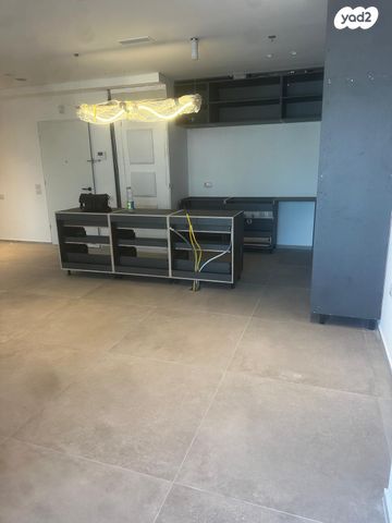 דירה, תוצרת הארץ 5, נחלת יצחק, תל אביב יפו