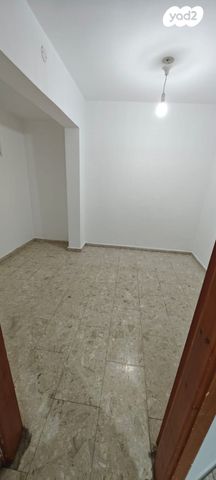 דירת גן, הגולן 16, גליקסון, קרית גת