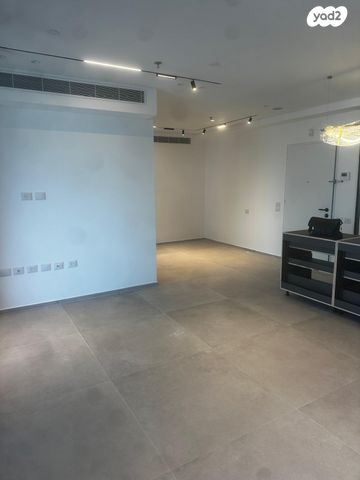 דירה, תוצרת הארץ 5, נחלת יצחק, תל אביב יפו