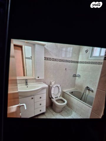 דירה, החולה 17, נווה יהושע, ערמונים, רמת גן