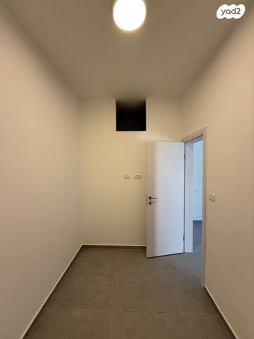 דירת גן, בת שבע כצנלסון 61, התקוה, בית יעקב, נווה צה"ל, תל אביב יפו