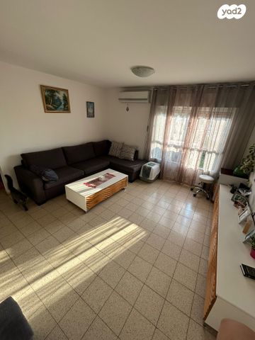 חללי אגוז 13