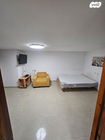 יחידת דיור, אברהם אבן שושן 34, נאות לון, באר שבע