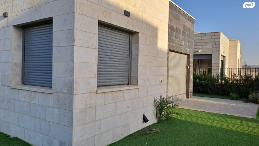 בית פרטי/ קוטג', ספיר 37, שאר העיר, אריאל