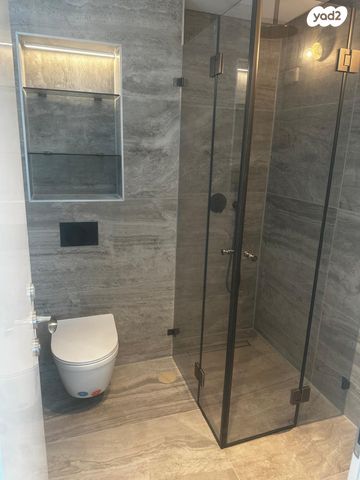 דירה, תוצרת הארץ 5, נחלת יצחק, תל אביב יפו