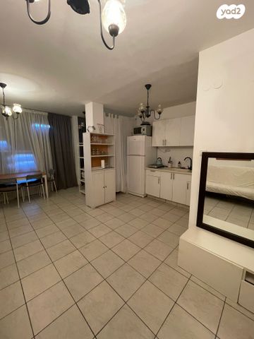 דירה, שדרות ירושלים 16, צפון יפו, המושבה האמריקאית-גרמנית, תל אביב יפו