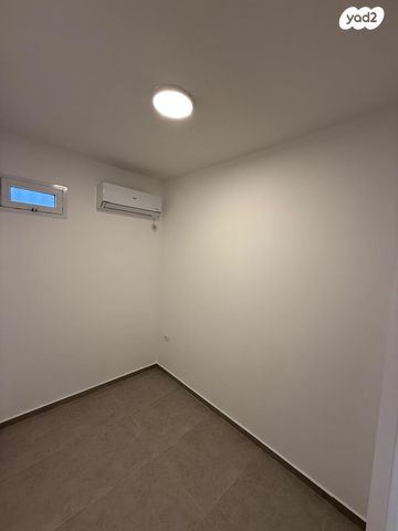 דירת גן, בת שבע כצנלסון 61, התקוה, בית יעקב, נווה צה"ל, תל אביב יפו