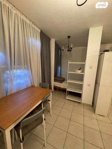 דירה, שדרות ירושלים 16, צפון יפו, המושבה האמריקאית-גרמנית, תל אביב יפו