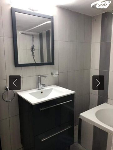 דירה, ארלוזורוב 61, הדר עליון, חיפה