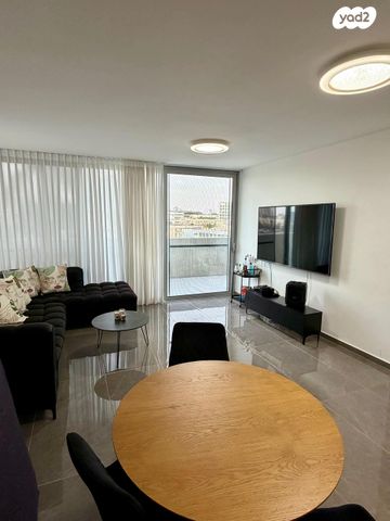 גג/ פנטהאוז, נווה שאנן 4, נווה שאנן, תל אביב יפו