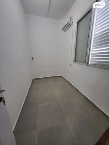 דירה, אושה 3, הדר מרכז, חיפה