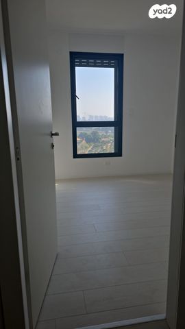 דירה, יצחק נבון 15, נאות אריאל שרון, קרית אונו