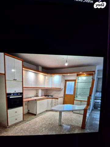 דירה, החולה 17, נווה יהושע, ערמונים, רמת גן