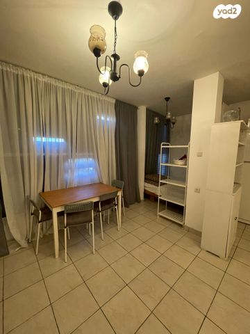 דירה, שדרות ירושלים 16, צפון יפו, המושבה האמריקאית-גרמנית, תל אביב יפו