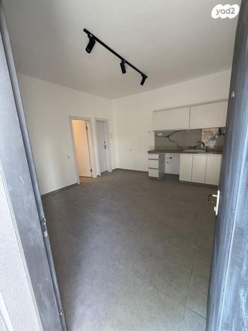 דירת גן, בת שבע כצנלסון 61, התקוה, בית יעקב, נווה צה"ל, תל אביב יפו