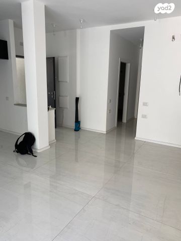 דירה, עיר שמש 1, גני צהלה, רמות צהלה, תל אביב יפו