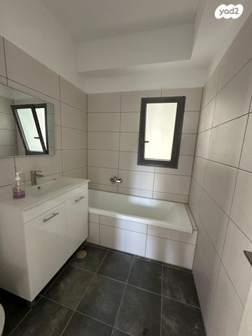 דירה, הרב תיסלית 3, שקמים ואגמים, אשקלון