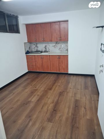 יצחק רבין 14