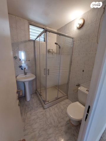 דירה, שדרות בן גוריון 28, בן גוריון, רמלה