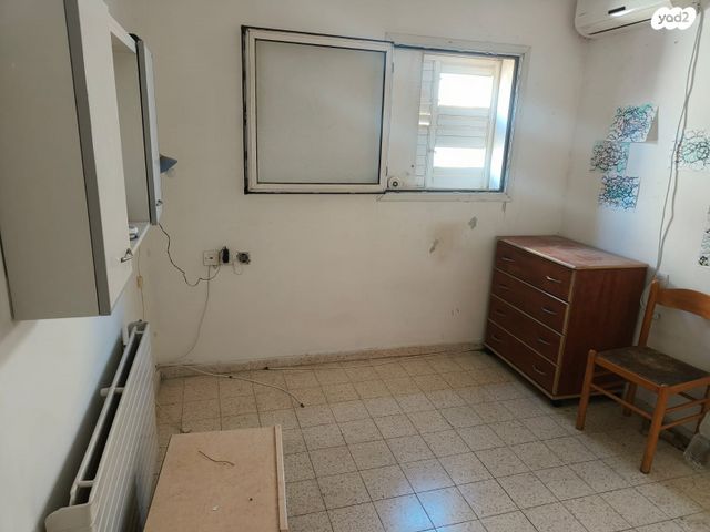 שדרות משה דיין 24