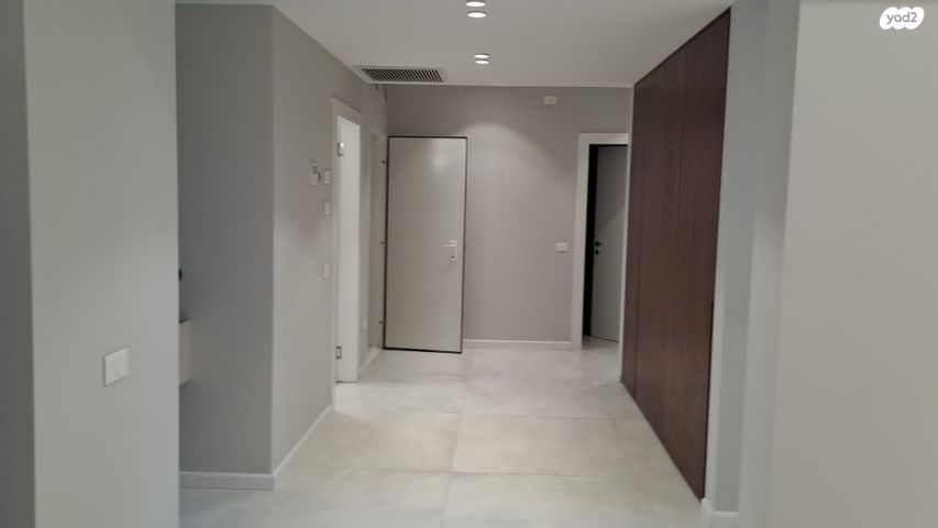 בית פרטי/ קוטג', ספיר 37, שאר העיר, אריאל