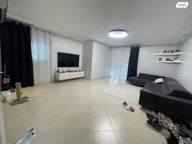 אבות ישורון 18