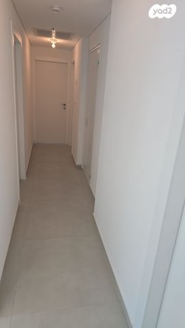 דירה, יצחק נבון 15, נאות אריאל שרון, קרית אונו