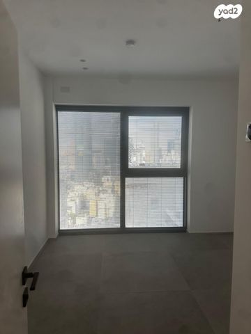 דירה, תוצרת הארץ 5, נחלת יצחק, תל אביב יפו