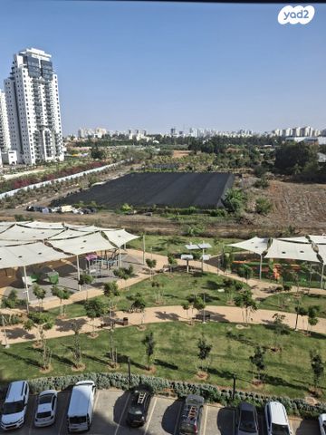 יצחק נבון 15