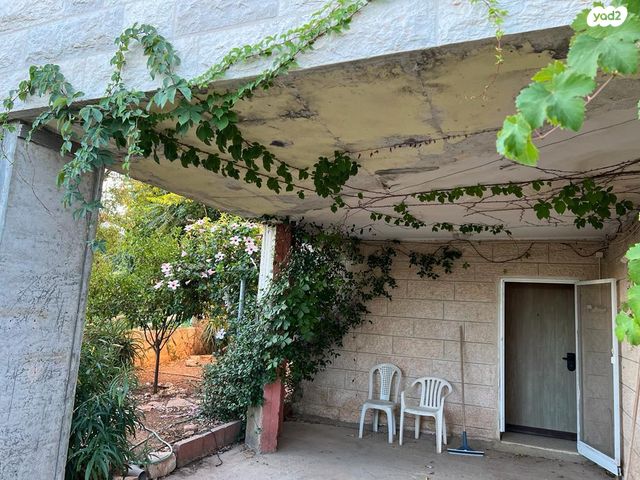 דירת גן, השושן 1, אבו גוש, אבו גוש