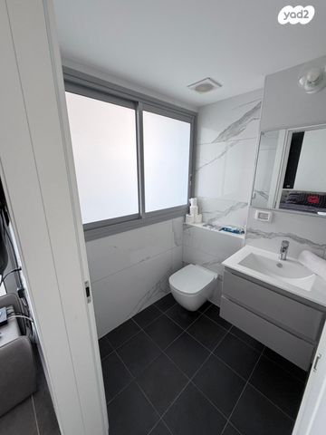 גג/ פנטהאוז, נווה שאנן 4, נווה שאנן, תל אביב יפו