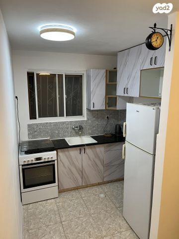 דירת גן, דרך הציונות 5, רובע ג', אריאל