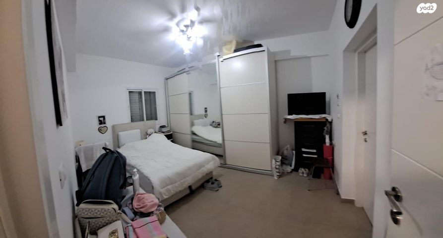 דירת גן, בורוכוב 54, קרית היובל, ירושלים